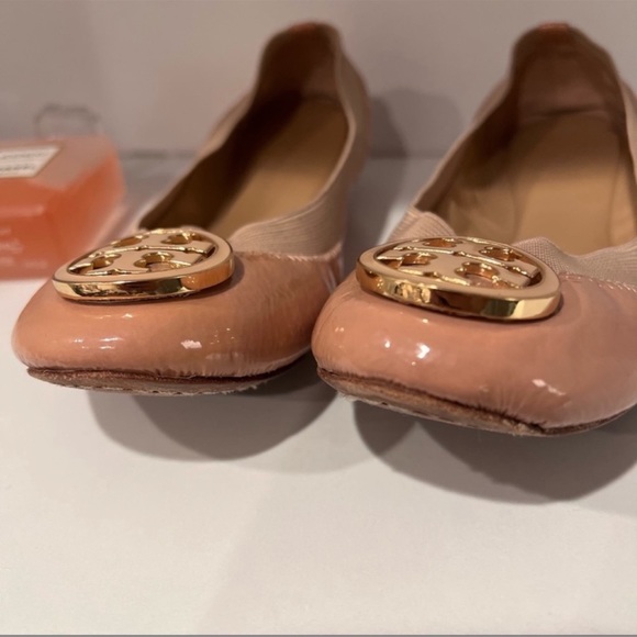 Tory Burch Neutral Flats - Picture 10 of 12